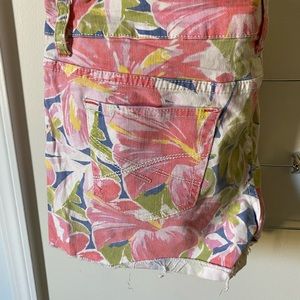 Floral short